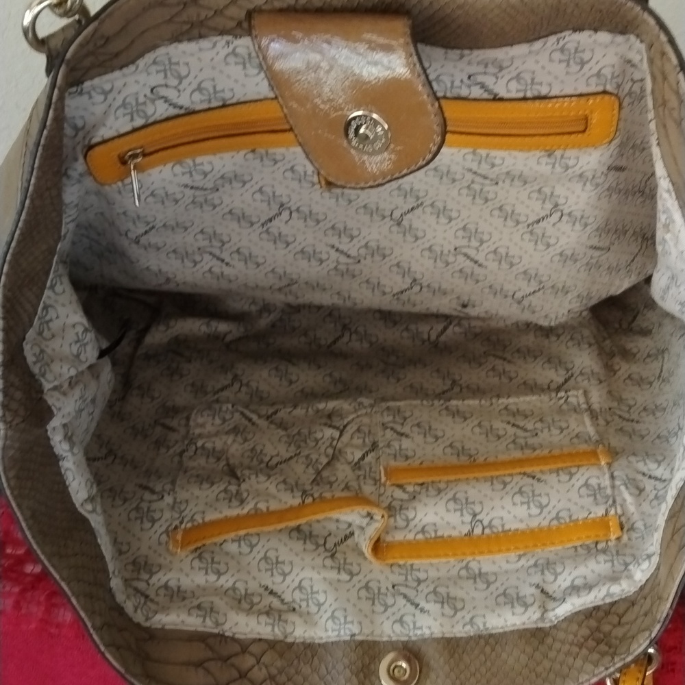 Guess Color Block Fallon Tote Bag With Luggage Tag - image 4